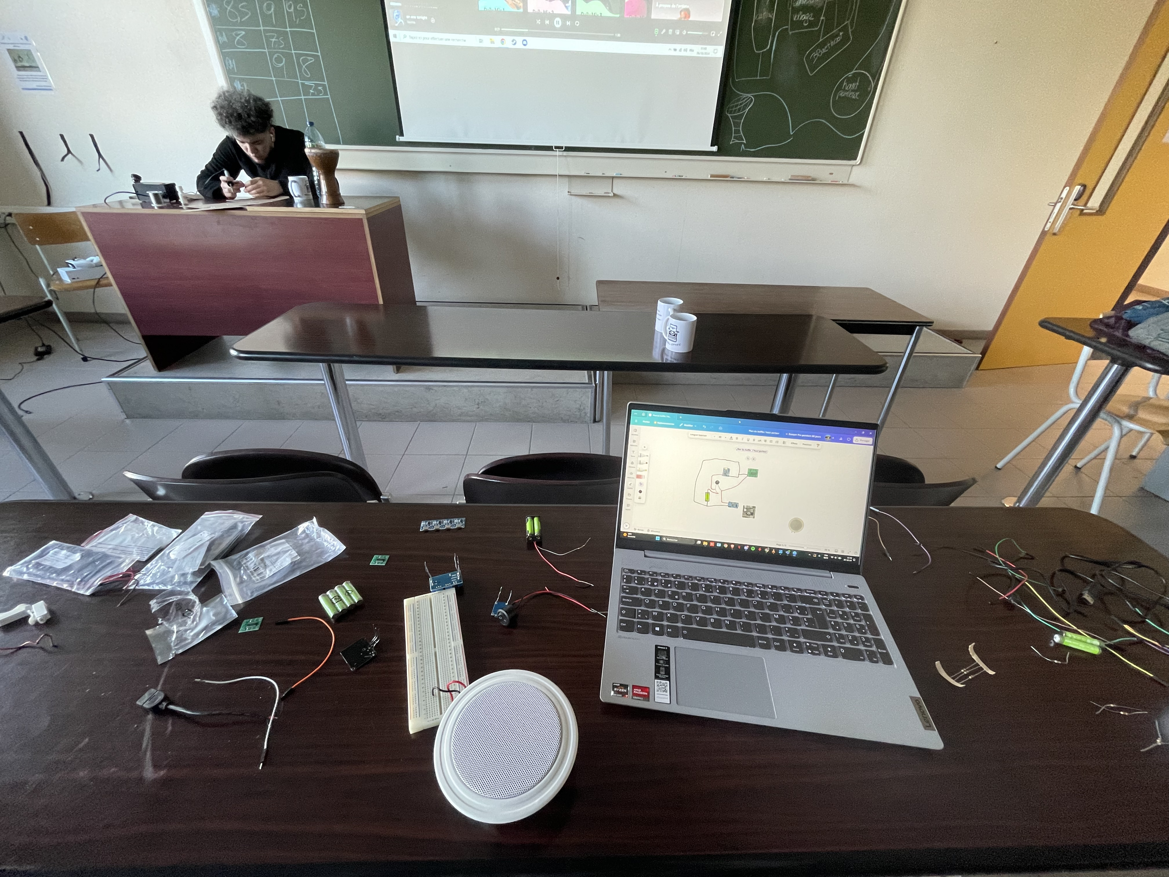 Hackathon Électro 2024 — Retour vers le futur — média 5