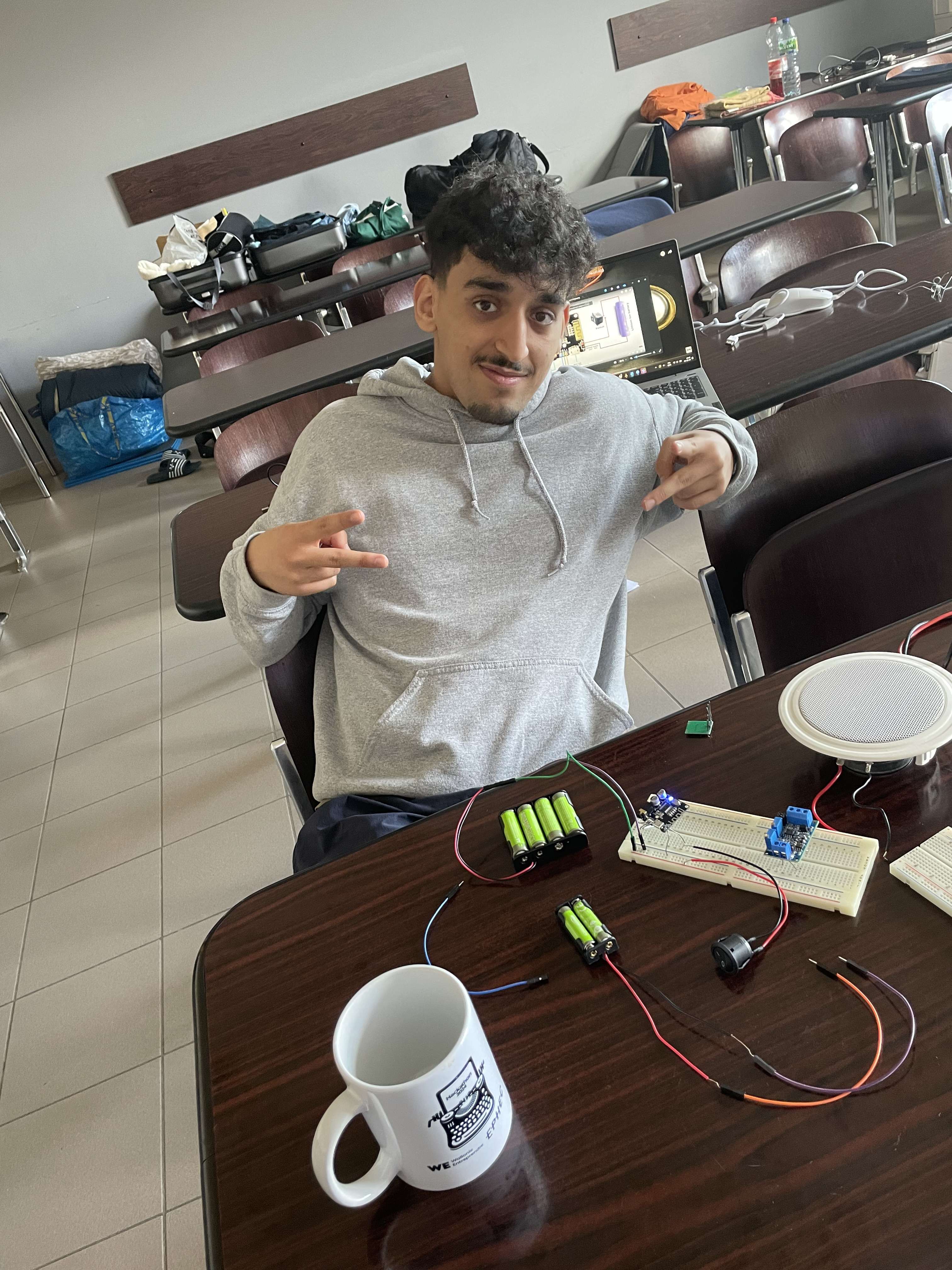 Hackathon Électro 2024 — Retour vers le futur — média 6